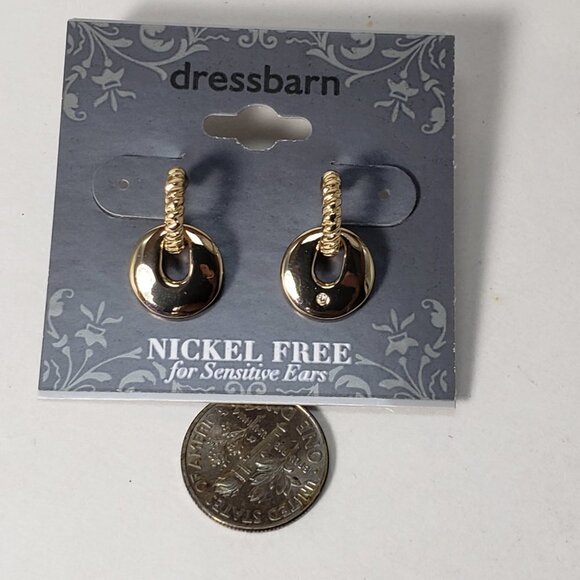2/$30 Gold tone Dainty Interconnected Hoops Post Drop Earrings, 0.75" - Jewelry - Picture 10 of 11